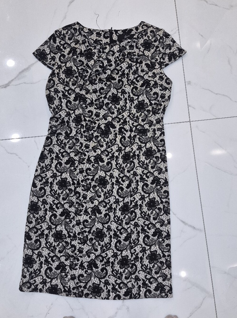 Nina Leonard Black Lace-Overlay Pencil Skirt with Cream Base